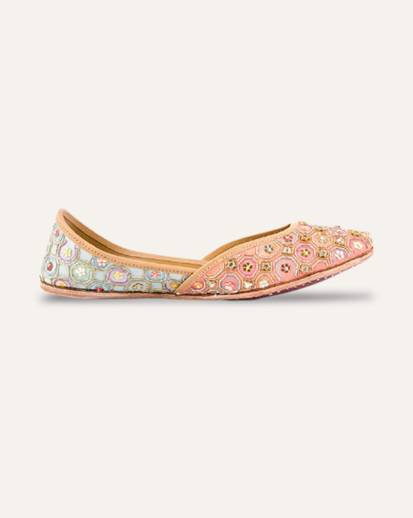 Peaches and Cream : Juttis