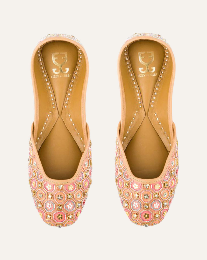 Peaches and Cream : Juttis