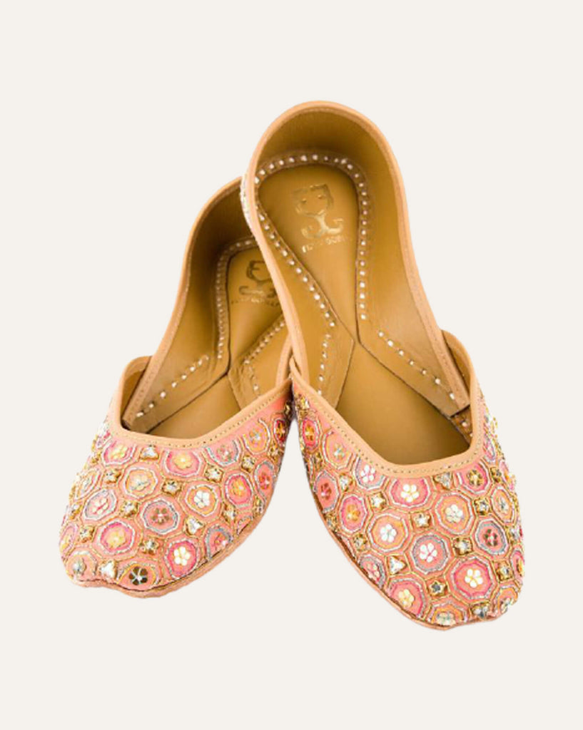 Peaches and Cream : Juttis