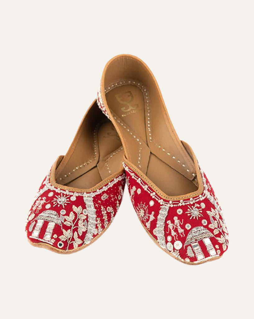 Feels Like Home : Juttis