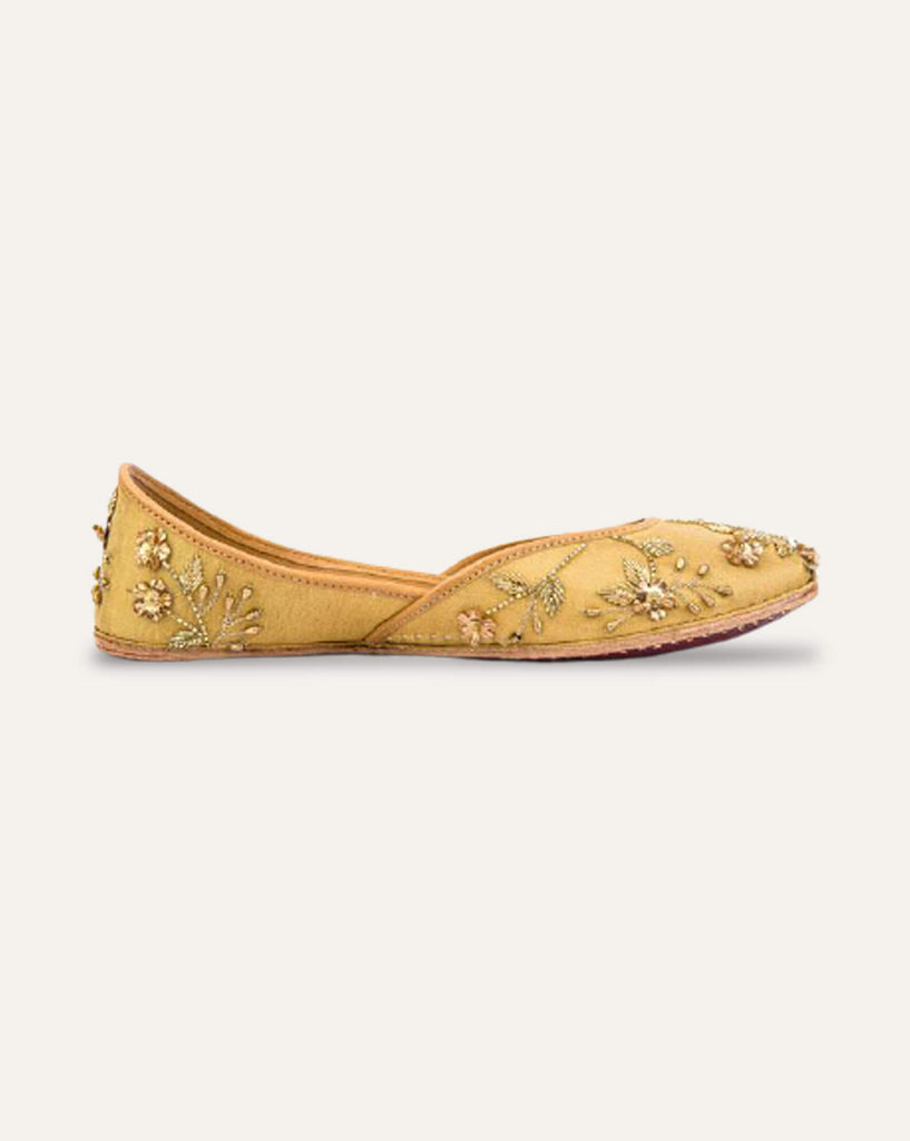 Sun Kissed Glow : Juttis