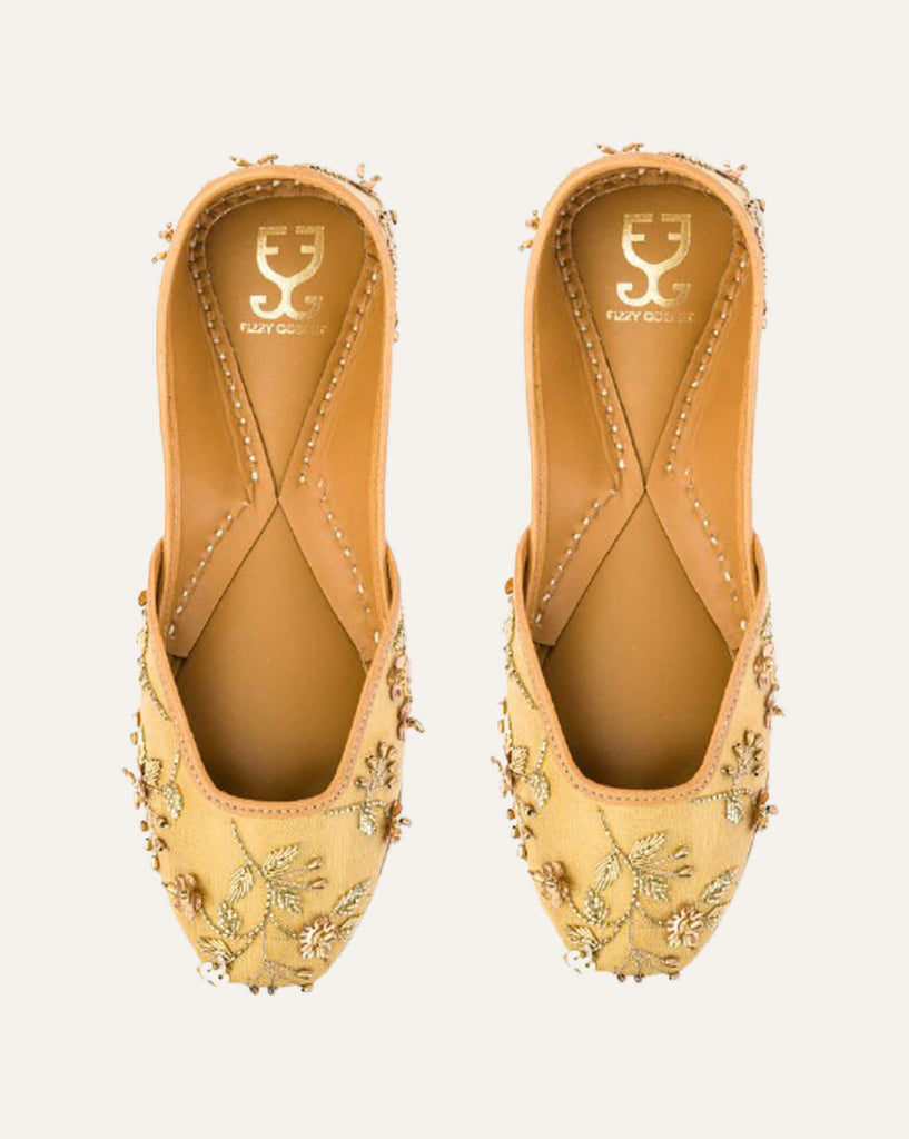 Sun Kissed Glow : Juttis
