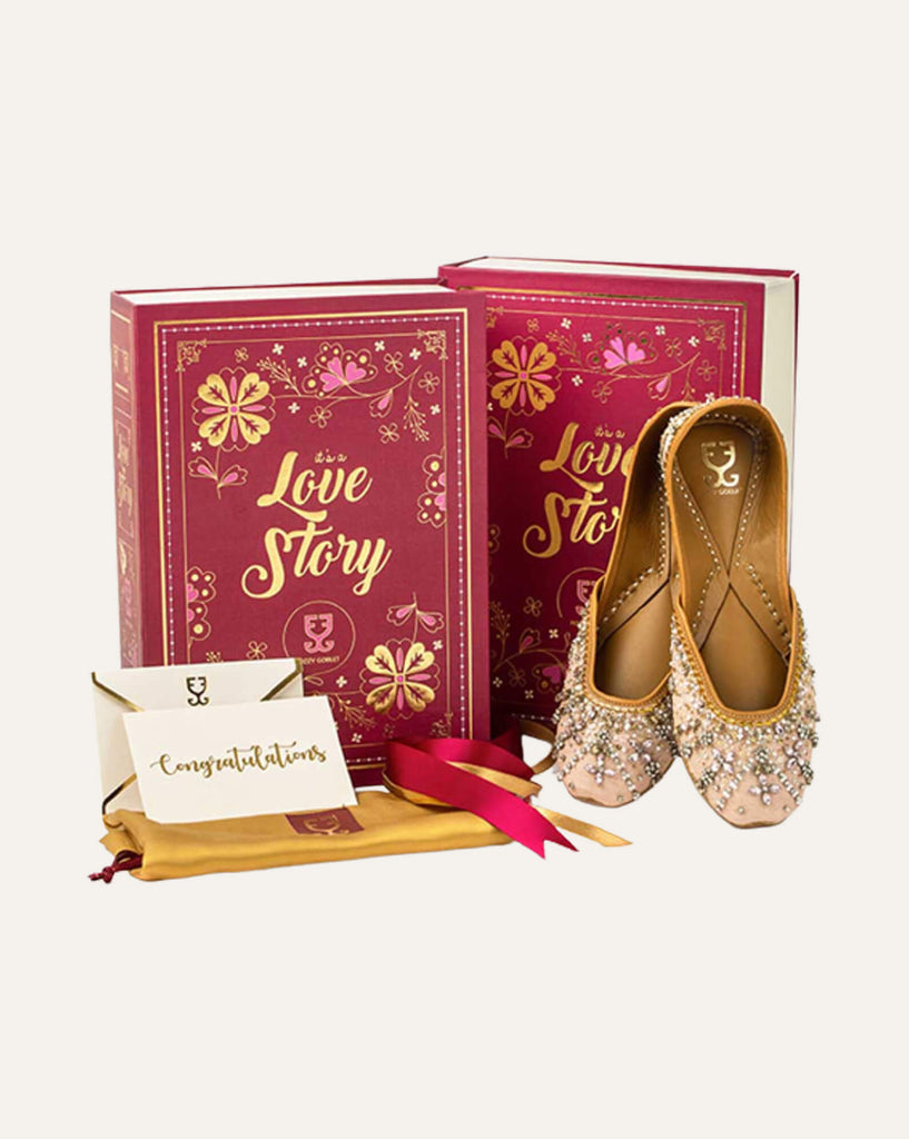 Love Story Box - Picture Perfect Juttis