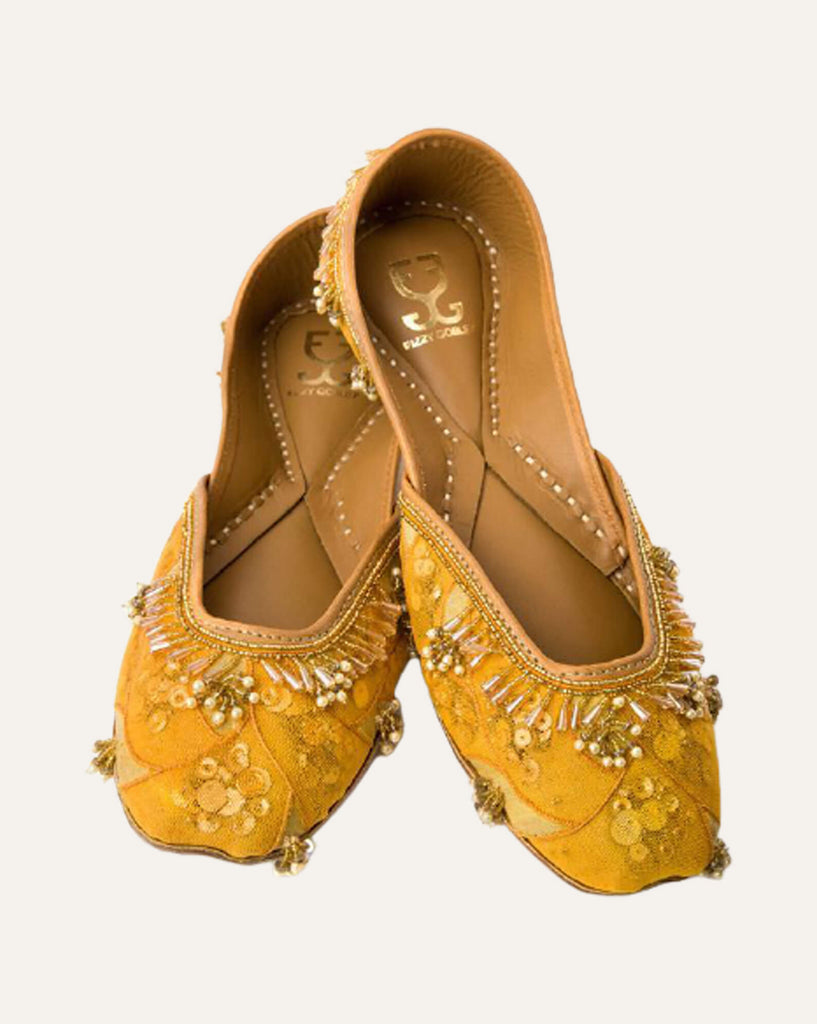 Good as Gold : Juttis