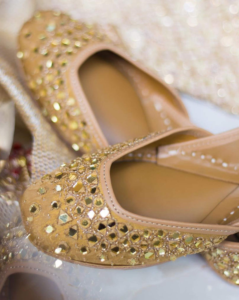 Mirror Drops : Juttis