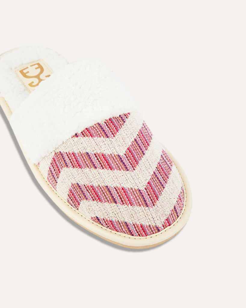 Pillow Talk : Cozy Mules